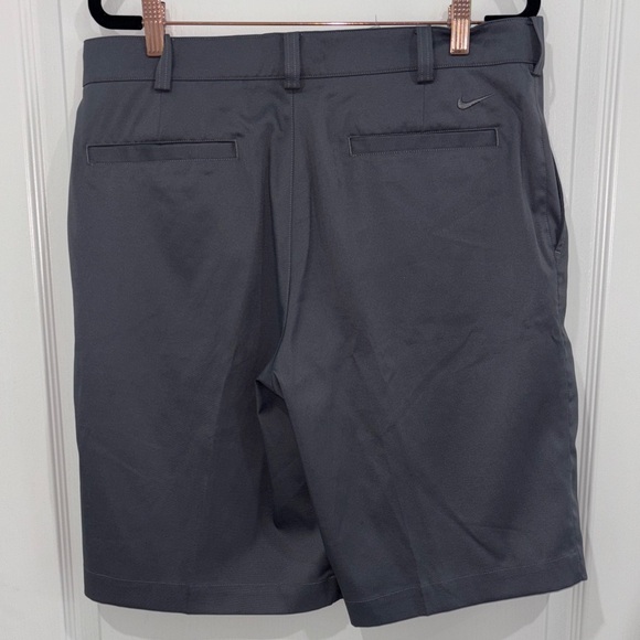 Nike Golf Tour Performance Men's Charcoal Flat Front Shorts size 32” - Picture 1 of 6